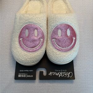 Cream Slippers with Pink Smiley Face